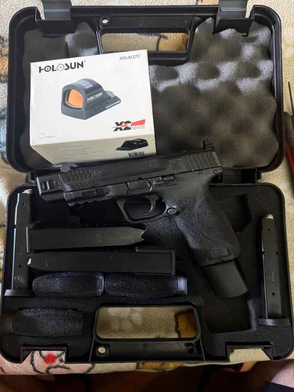 S&amp;W MP9 2.0 with extras