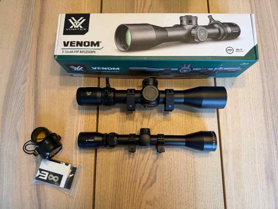 Vortex Venom 3-15x44, Viridian 3-9x40