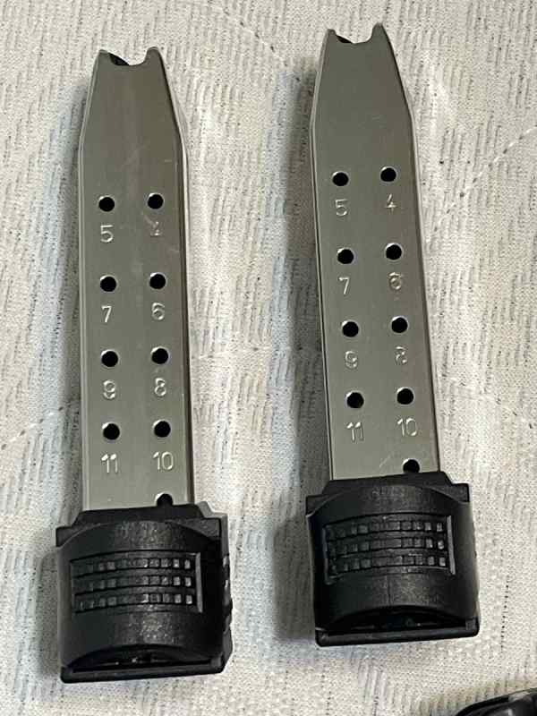 Xd40 mags &amp; carry package 
