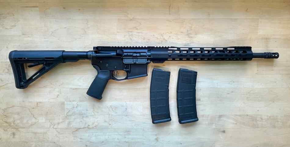 PSA AR-15 16" Mid-Lngth 5.56 NATO w/Red Dot/AMMO
